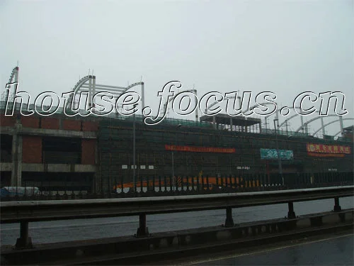 坐地铁从上海火车站到宝杨路地铁站共13站要买几元的票（上海宝杨路地铁站电话）