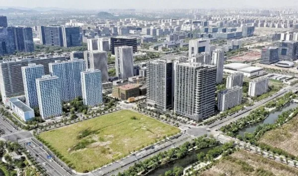 杭州地铁什么时候开通总共有几个地铁站（杭州崇贤通地铁吗）