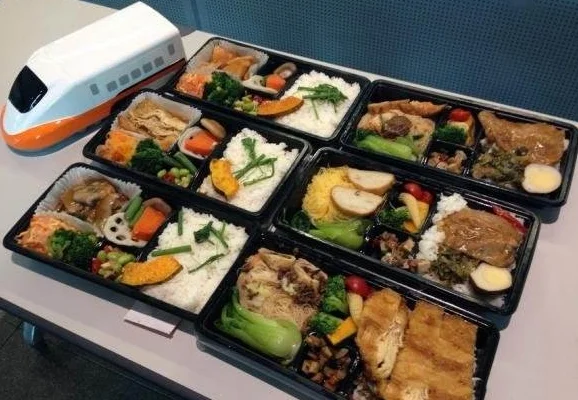 高铁上有没有提供餐饮(高铁有晚餐)3