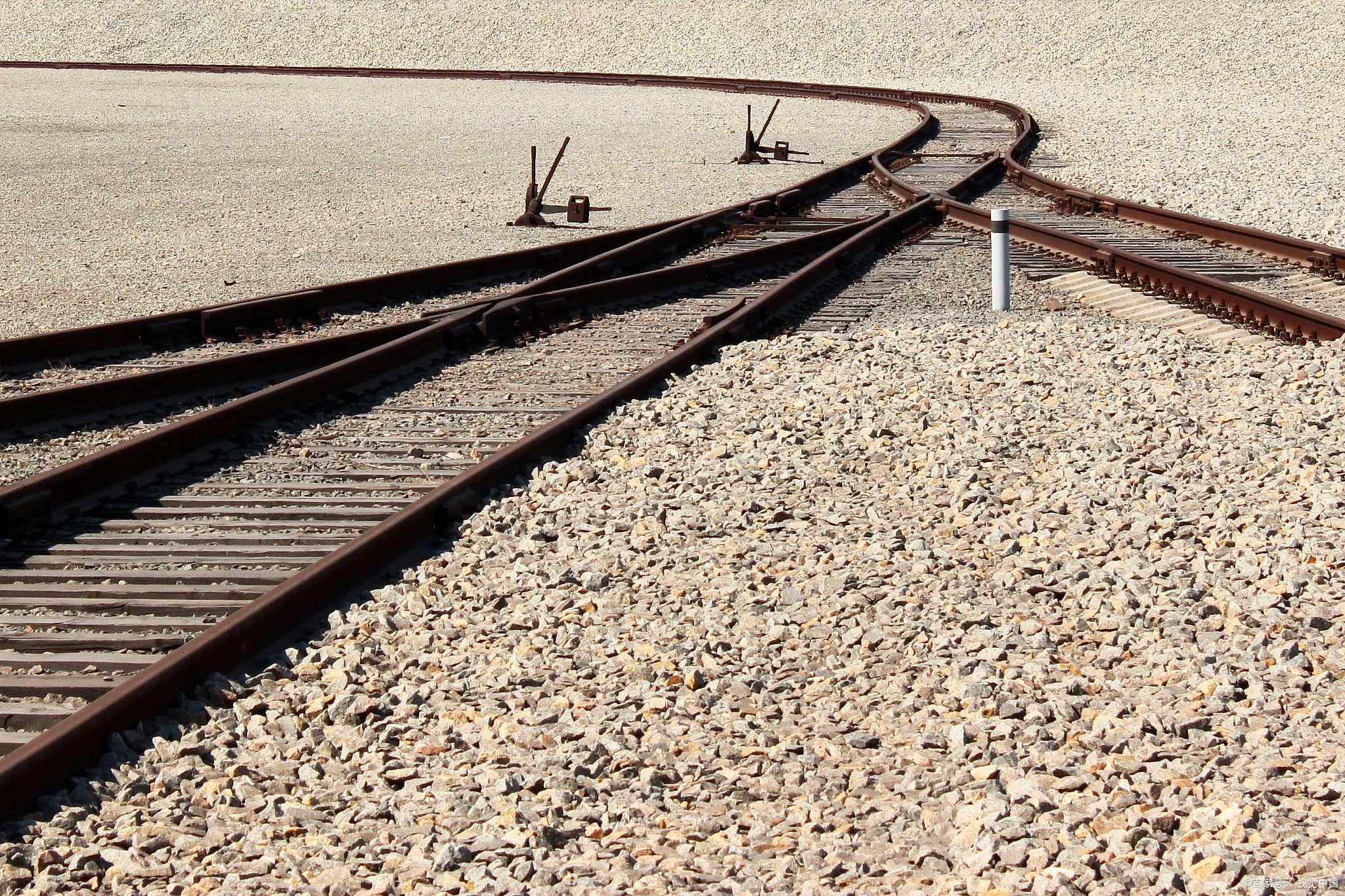 铁道扳道工的职责是什么（铁路清砂工）5