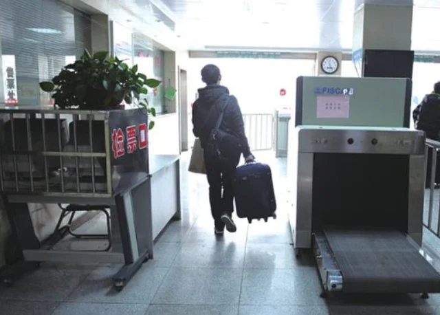 高铁每个人能带多少行李（座高铁可以带多少行李）5