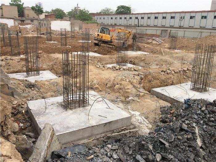 地铁站是怎样建出来的（成都地铁在河流一下怎么修建的）