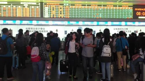 我第一次坐地铁怎么买票具体一点（地铁人工售票点时间）2