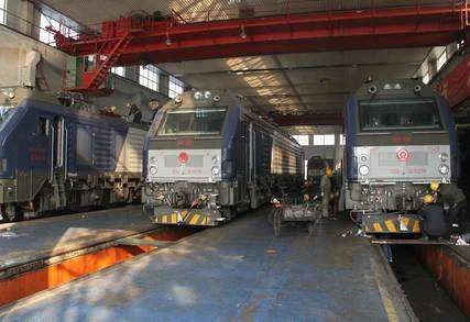 铁路局机务段什么工种好（铁路机务段种）2