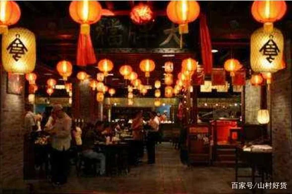 南京二号线大行宫站那有什么好吃的（南京地铁口美食攻略）