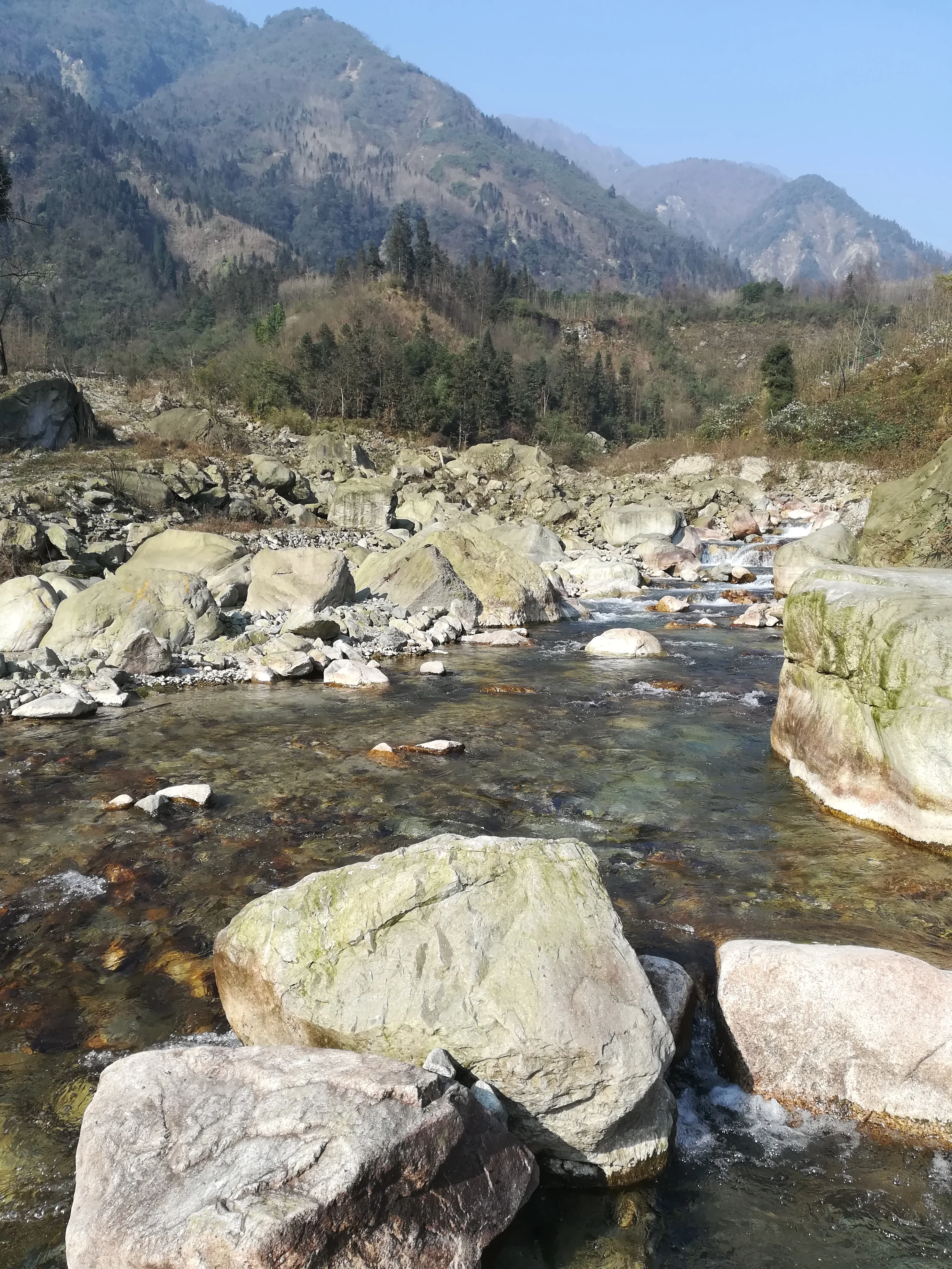 西安地铁不建了吗听说国家出台让西安不再修地铁是真的吗（西安地铁九号线盾构机）4