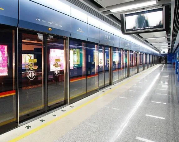 南京地铁2号线各站点名称（南京地铁二号线救人）