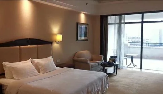 在南沙天后宫玩 晚上想在那住一晚 附近哪里有便宜一点的宾馆吗 希望有具体的路线 谢谢（天后地铁站酒店）1