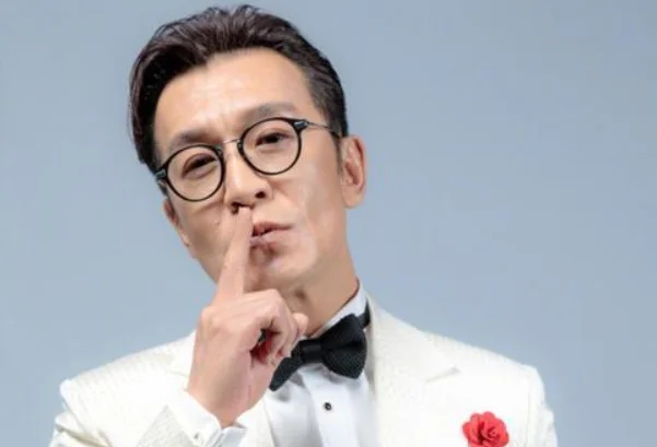 李咏去世一年女儿法麦图被痛骂道德绑架究竟有多可怕（南京地铁李咏）3