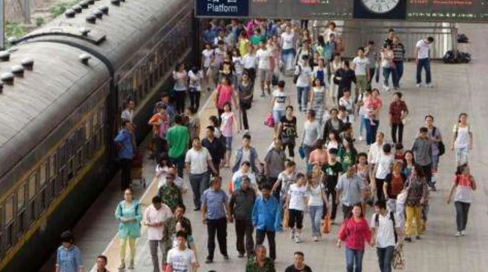 2017年双节铁路迎来假期返程客流高峰了吗(双节铁路)6