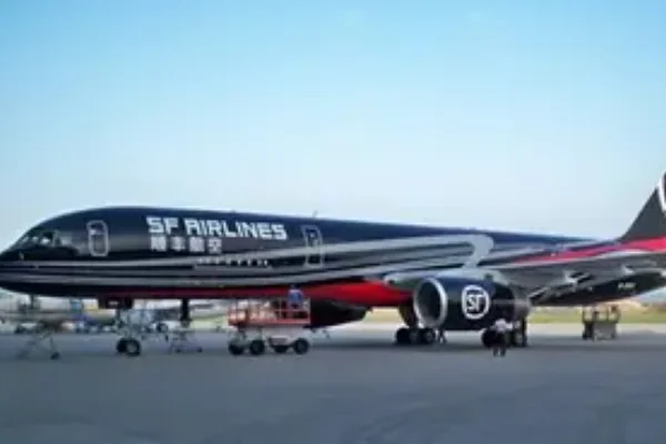 东莞站是不是指石龙火车站（石龙铁路）2