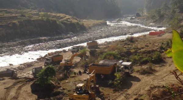 中尼铁路的项目动态（中尼铁路最新路线）