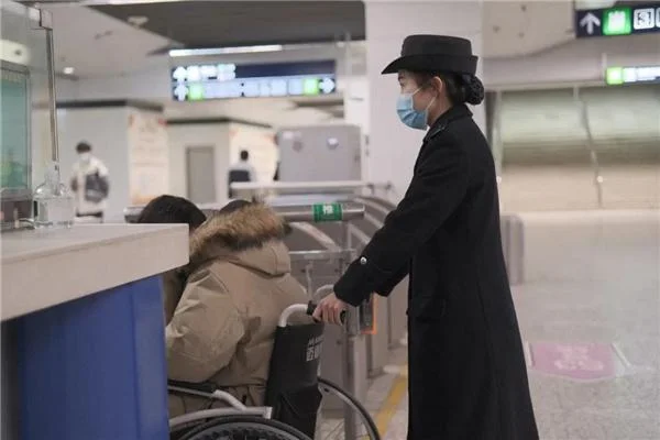 地铁正式员工工资待遇如何谢谢!(东莞轨道交通招聘)2