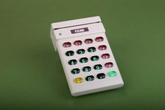 地铁进出站刷卡（地铁站刷卡机详解图）