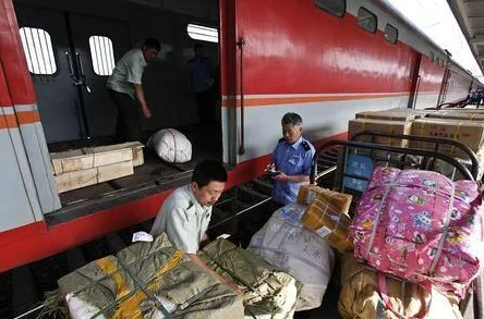 火车托运行李如何计费(铁路托运贵吗)2