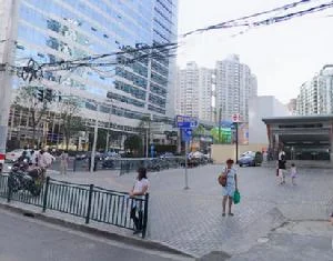 广州上下九步行街的那个地铁口叫什么啊几出口步行街啊（长寿路去昌岗地铁站哪个出口）