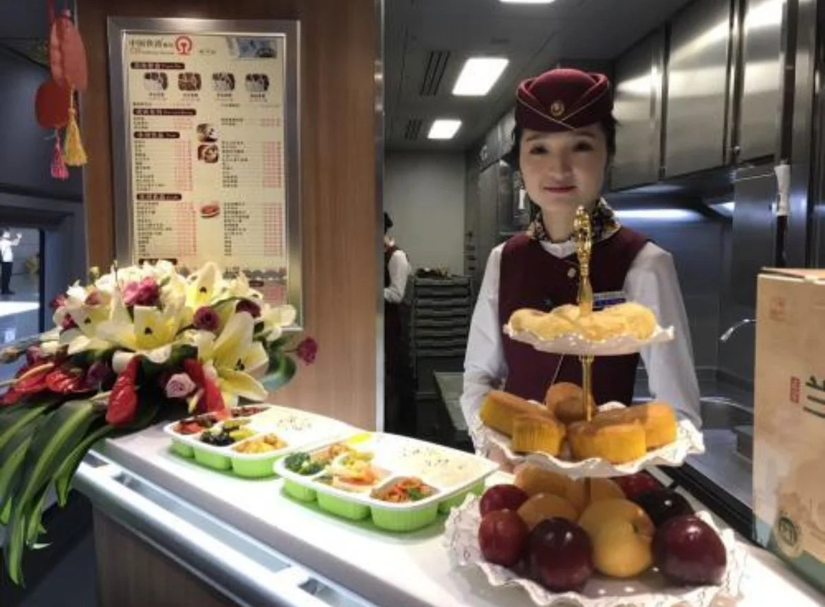 高铁上有餐车吗(高铁车餐饮)6