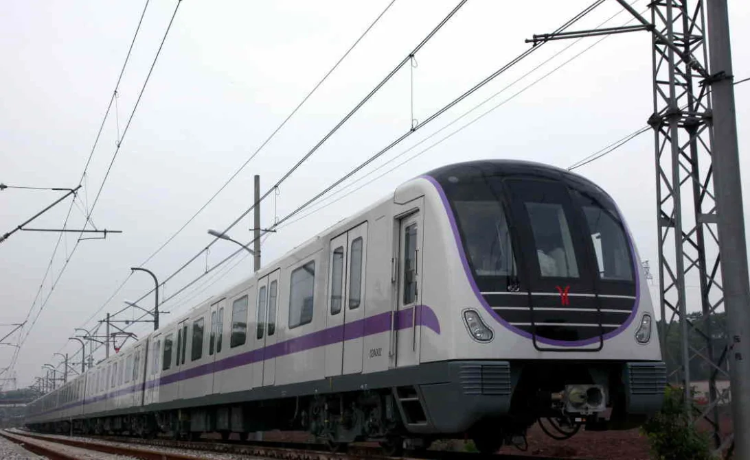 我现在需要广州的地铁卡公交卡请问哪里可以办理(广州地铁纪念卡)3