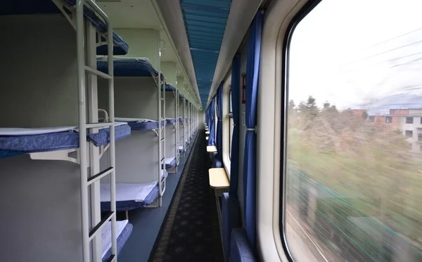 高铁的座位是什么样图片（高铁图片大全）6