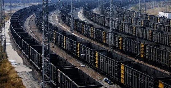 大秦铁路股份有限公司和太原铁路局什么关系（太原铁路局大秦铁路）