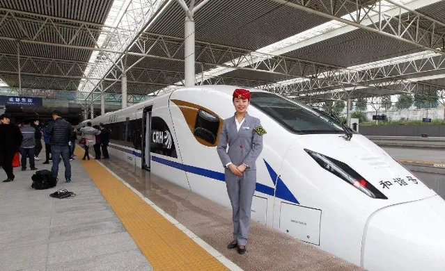 乘坐高铁动车需要提前多久进站(请问高铁一般提前多少分钟检票上车谢谢)5