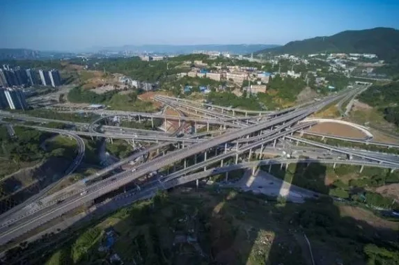 上海立交桥（上海地铁立交桥名）