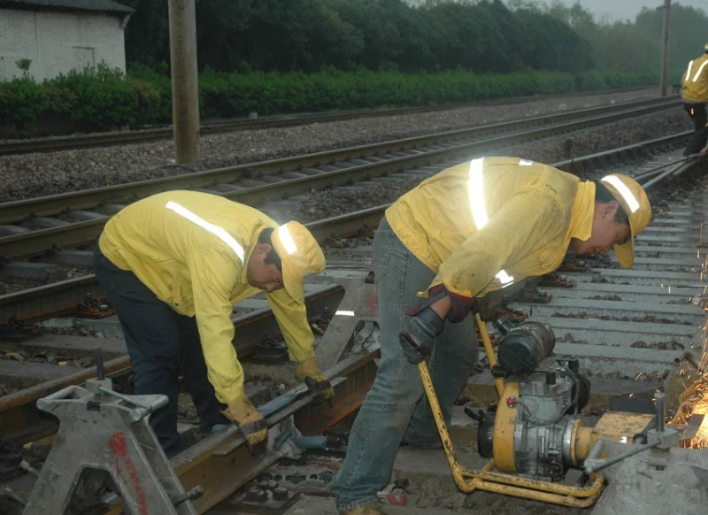 修铁路需要什么资质（铁路资质录入）