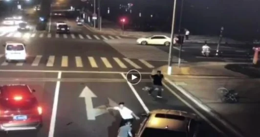 广州龙归地铁站砍人事件评价评价（龙归地铁站砍人案视频）3