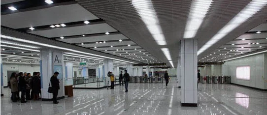 世纪大道地铁站有几条线路（世纪大道地铁站临时停车）5