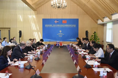 北京地铁报站（北京地铁萌图）2