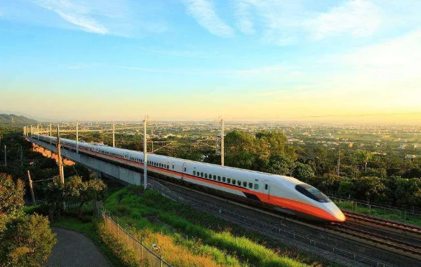 万州高铁站的具体位置在哪什么车能到（万卅高铁站）