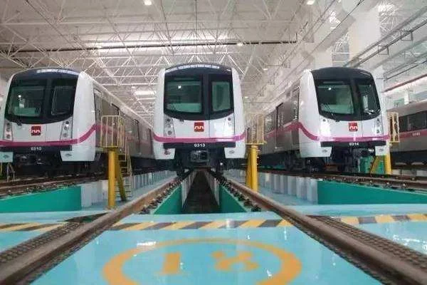 西安地铁事件是怎么回事（西安地铁致歉的新闻评论）8