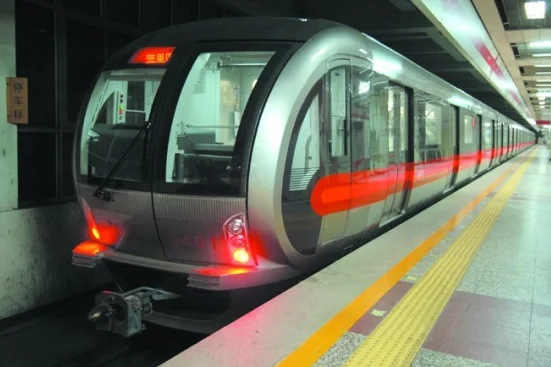 武汉地铁早上第一班车是几点开(武汉地铁老一)4