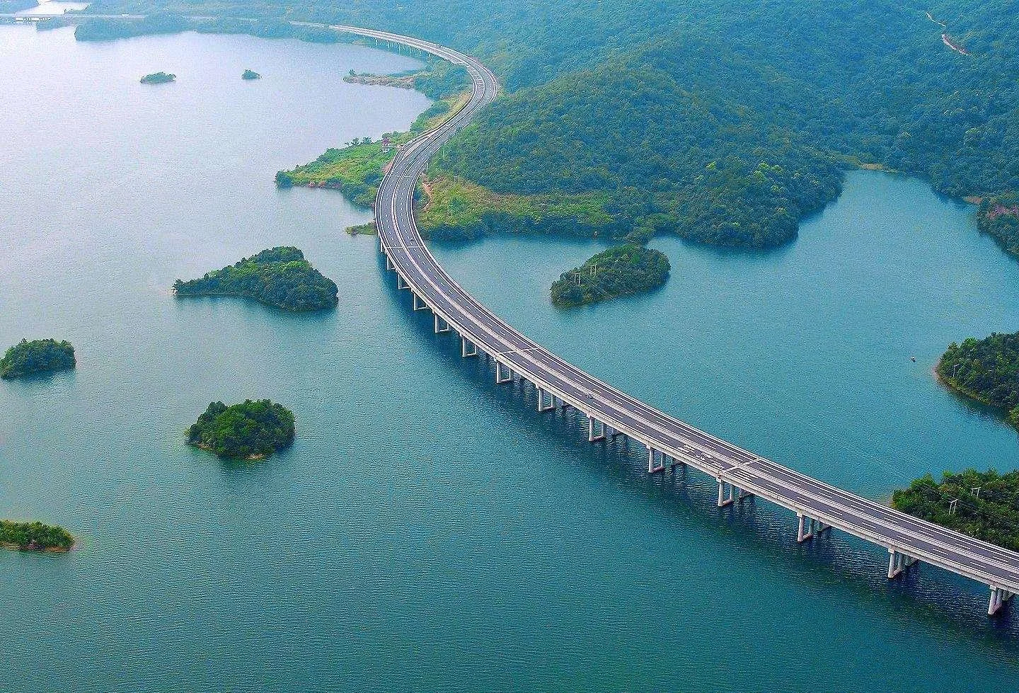 《千与千寻》水上列车（千与千寻水上铁路）4