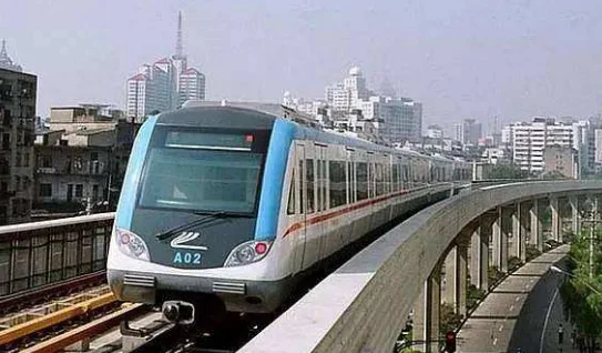 为什么要发展城市轨道交通(轨道交通减少石油消耗)2