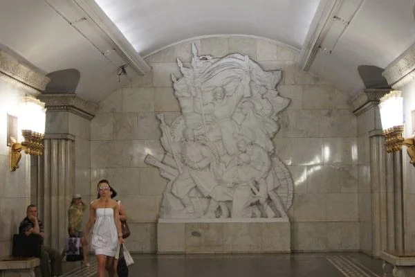 世界上10大地铁线最长城市（莫斯科地铁运行时间）2