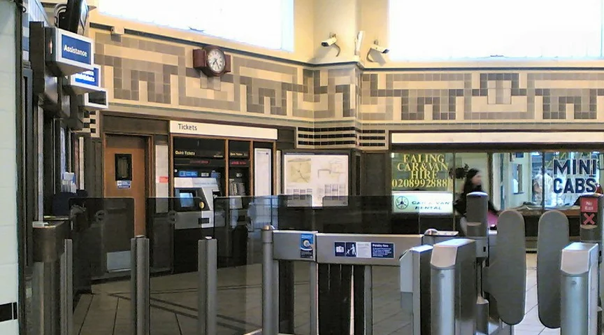 伦敦地铁的乘坐指南（伦敦地铁站贴纸）3