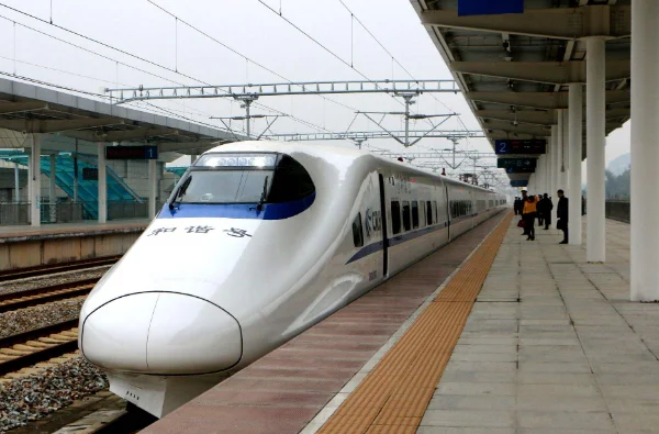 从烟台到青岛有动车或者高铁吗（青荣城际铁路）